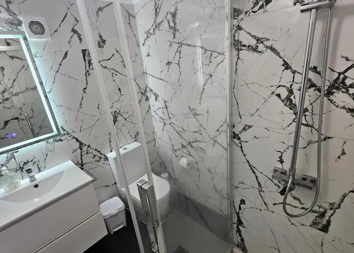 In The Of Funchal Up 2 At 6 Pers 公寓 *